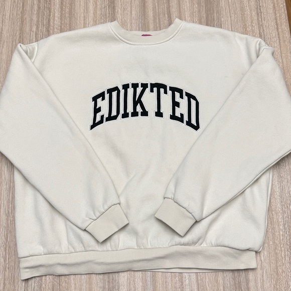 Edikted Babe Oversized Sweatshirt / Crewneck Size X-Small in color Cream - Picture 2 of 15